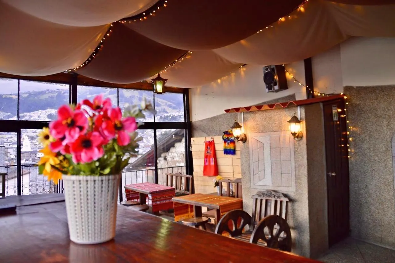 Hostel La Casa Tolena Pansiyon Quito