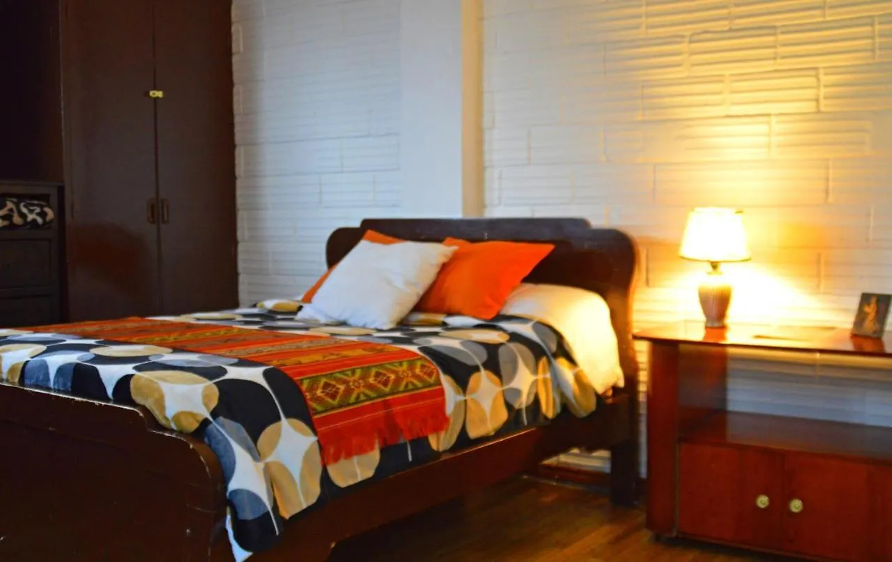 Hostel La Casa Tolena Pansiyon Quito Ekvador